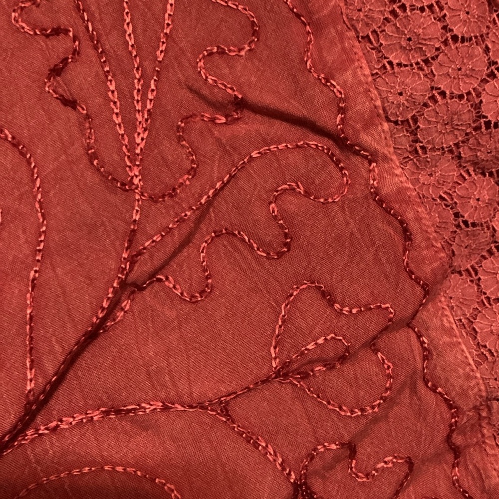 Ananda’s Sleeveless Lace Midi Dress in Rose - Picture 9 of 13